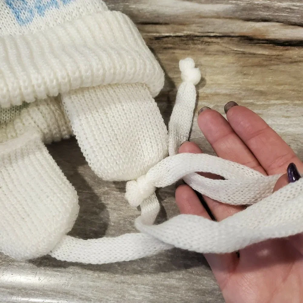 NWOT Vintage 80s Baby Stocking Hat Pom Mittens‎ Knit White Pastel Acrylic
